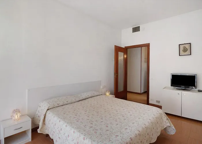 Casa Nene - Freeparking Center Diano Marina